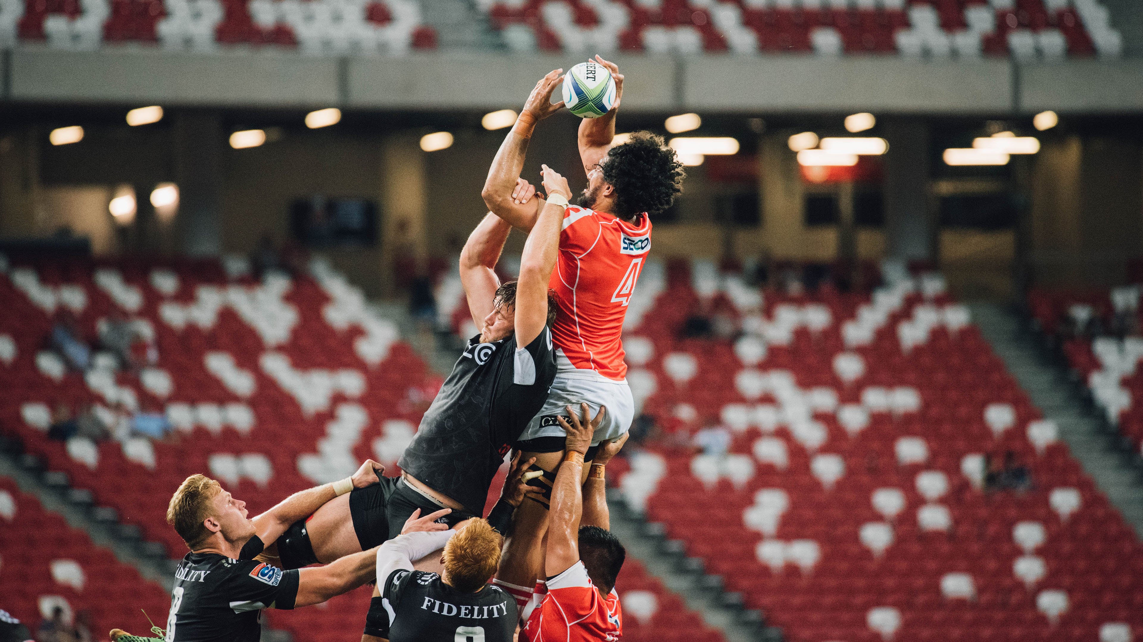 足球主题脱口秀节目上线吸引关注，足球运动员说脱口秀