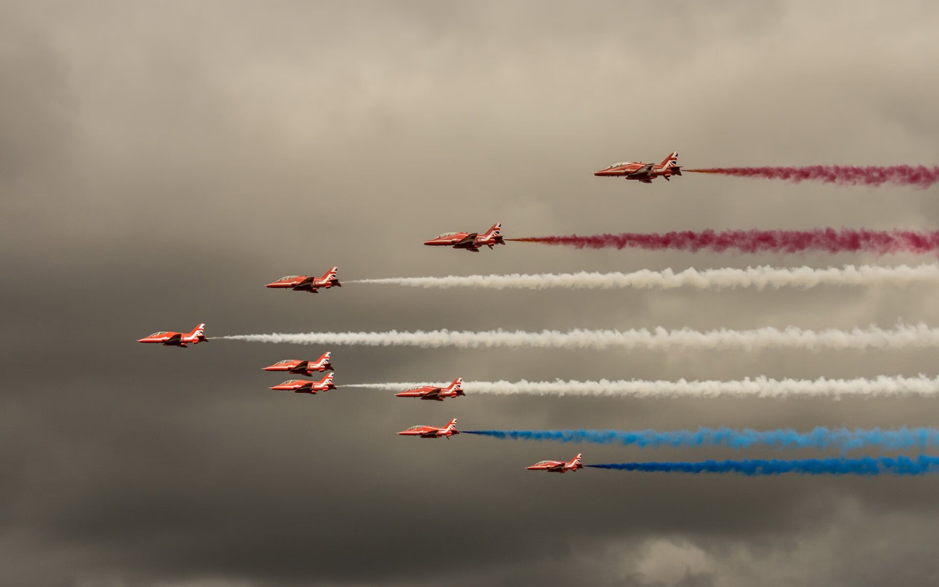 国外退役教练受聘，带来多国联防理念融合，国外退役运动员